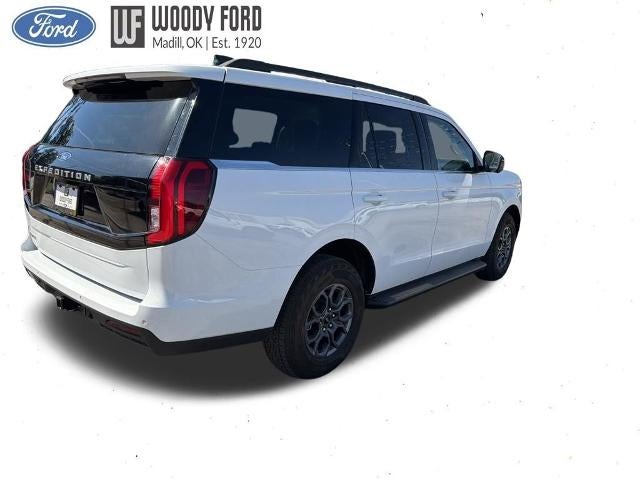 2025 Ford Expedition Active 4x2