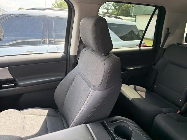 2025 Ford Expedition Active 4x2