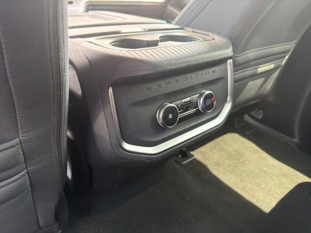 2025 Ford Expedition Active 4x2