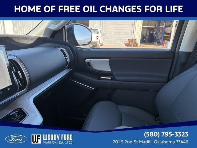 2026 Ford Expedition Active 4x2