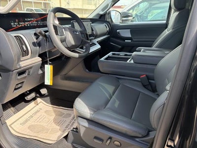 2026 Ford Expedition Active 4x2