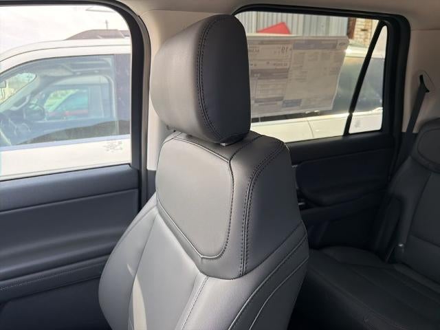 2026 Ford Expedition Active 4x2