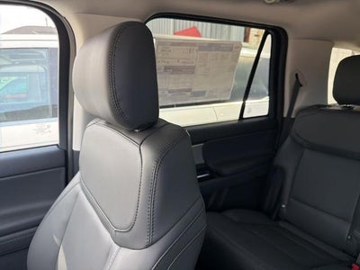 2026 Ford Expedition Active 4x2