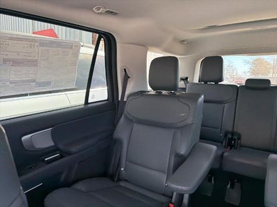 2026 Ford Expedition Active 4x2