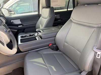 2026 Ford Expedition Active 4x2