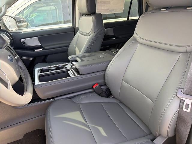 2026 Ford Expedition Active 4x2