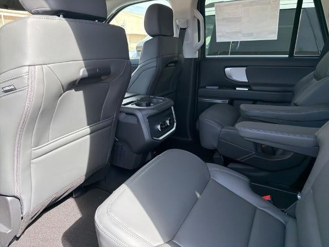 2026 Ford Expedition Active 4x2