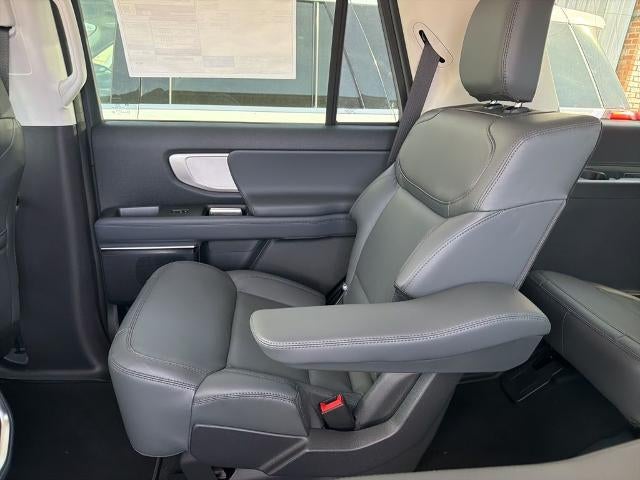 2026 Ford Expedition Active 4x2