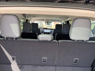 2026 Ford Expedition Active 4x2