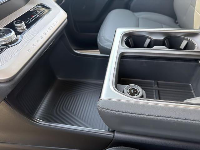 2026 Ford Expedition Active 4x2