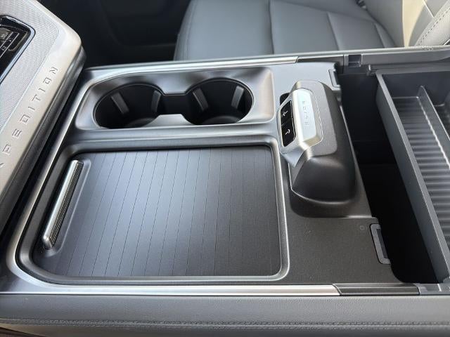 2026 Ford Expedition Active 4x2