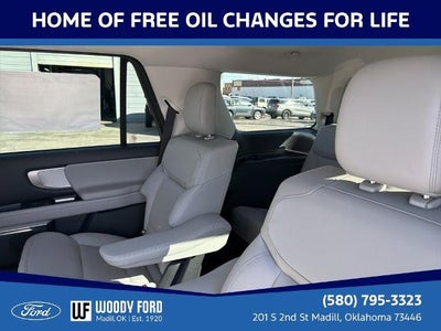 2026 Ford Expedition Active 4x2