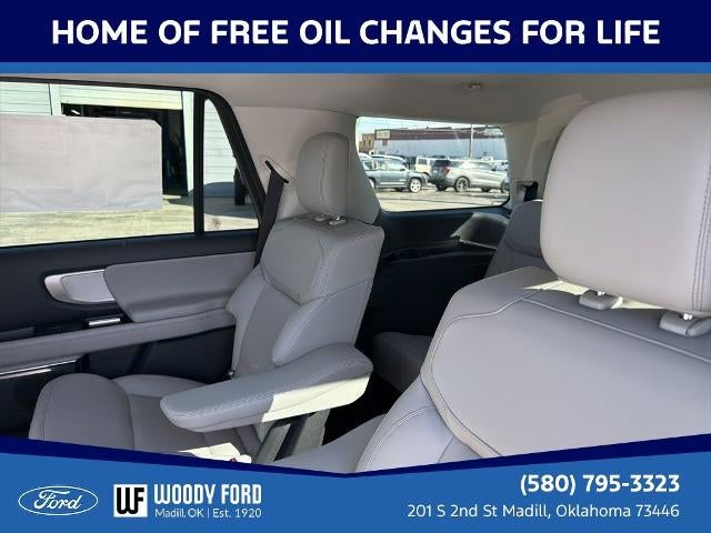 2026 Ford Expedition Active 4x2