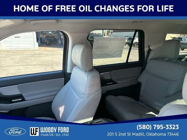 2026 Ford Expedition Active 4x2