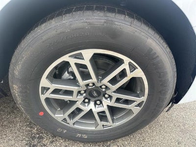 2025 Ford Expedition Active 4x2