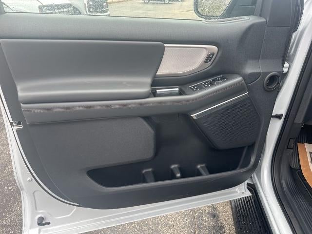 2025 Ford Expedition Active 4x2