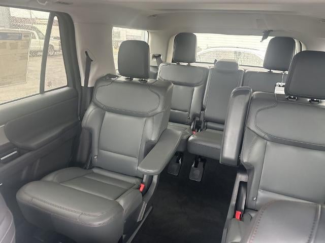 2025 Ford Expedition Active 4x2