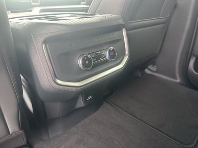 2025 Ford Expedition Active 4x2