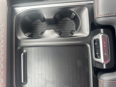 2025 Ford Expedition Active 4x2