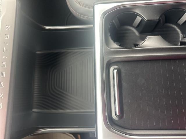 2025 Ford Expedition Active 4x2