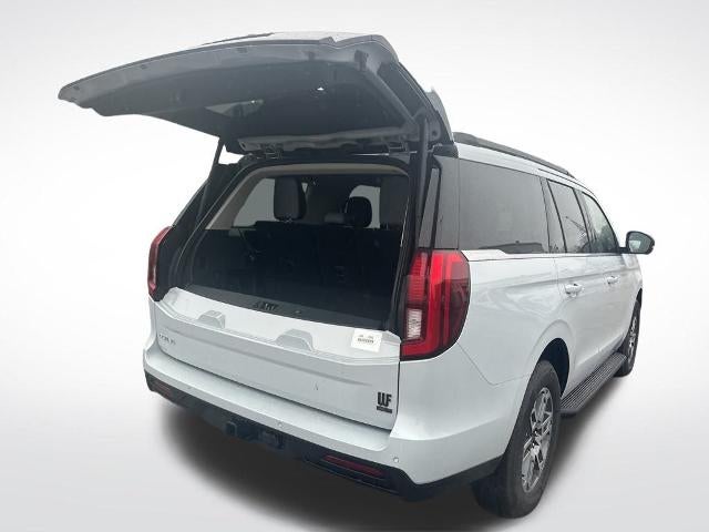 2025 Ford Expedition Active 4x2