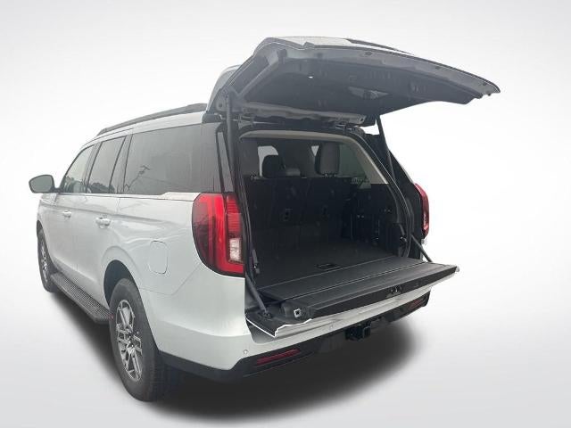 2025 Ford Expedition Active 4x2