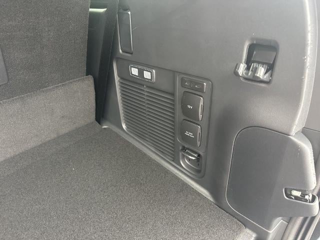 2025 Ford Expedition Active 4x2