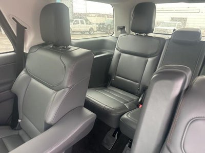 2025 Ford Expedition Active 4x2