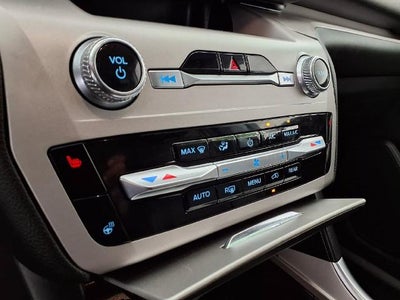2024 Ford Explorer XLT RWD