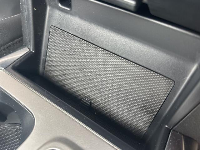 2022 Ford Explorer XLT RWD