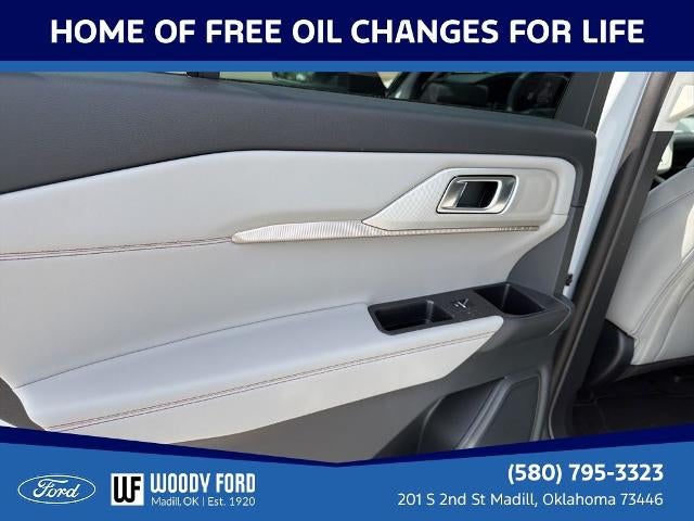2026 Ford Explorer Active w/100A Pkg RWD