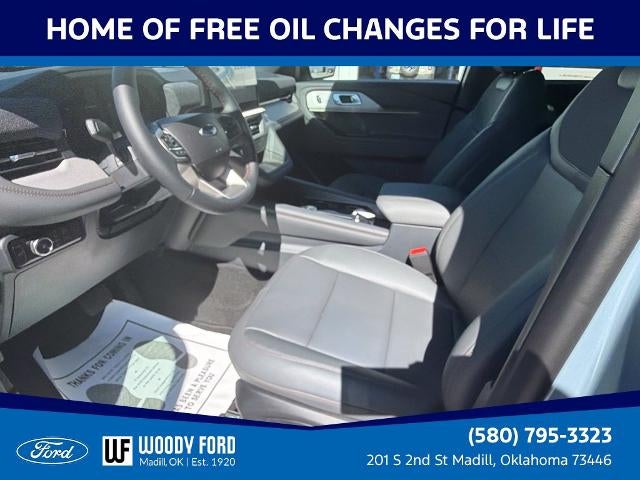 2027 Ford Explorer Active w/100A Pkg RWD