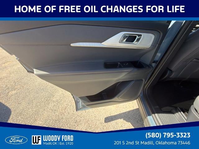2027 Ford Explorer Active w/100A Pkg RWD