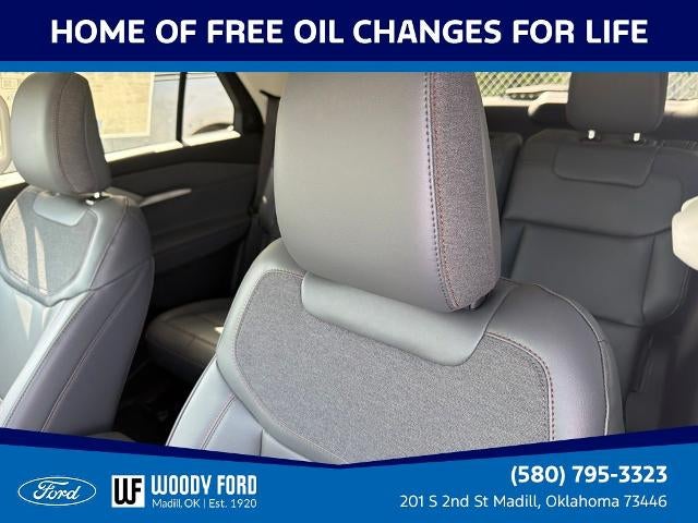 2026 Ford Explorer Active w/100A Pkg RWD