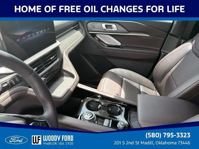 2026 Ford Explorer Platinum RWD