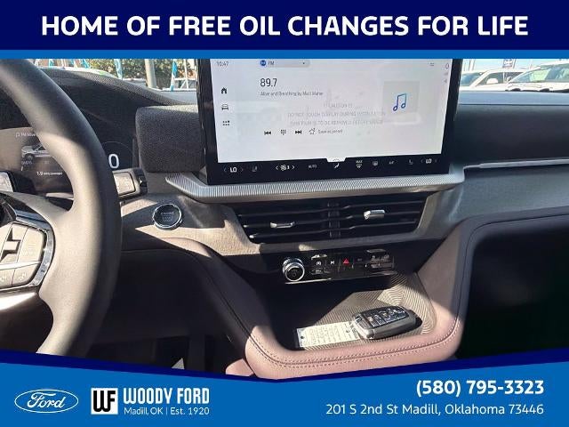 2027 Ford Explorer Platinum RWD