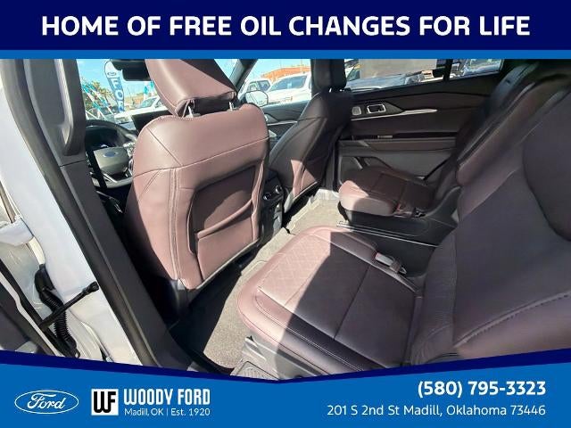 2027 Ford Explorer Platinum RWD