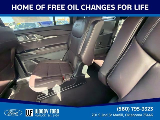 2027 Ford Explorer Platinum RWD