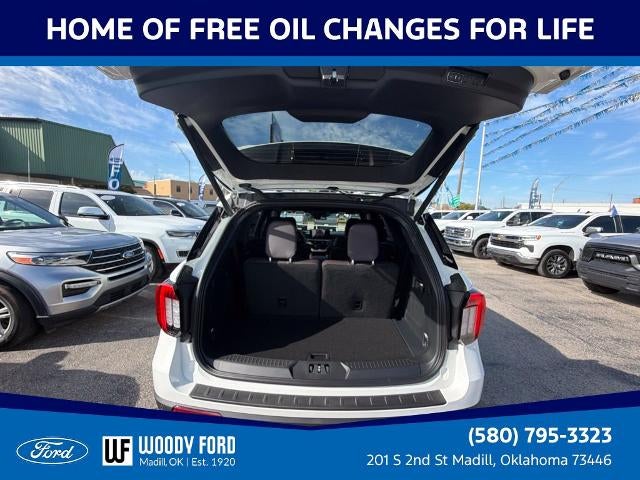 2027 Ford Explorer Platinum RWD