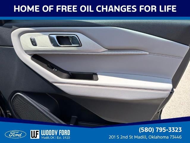 2026 Ford Explorer Active w/100A Pkg 4WD
