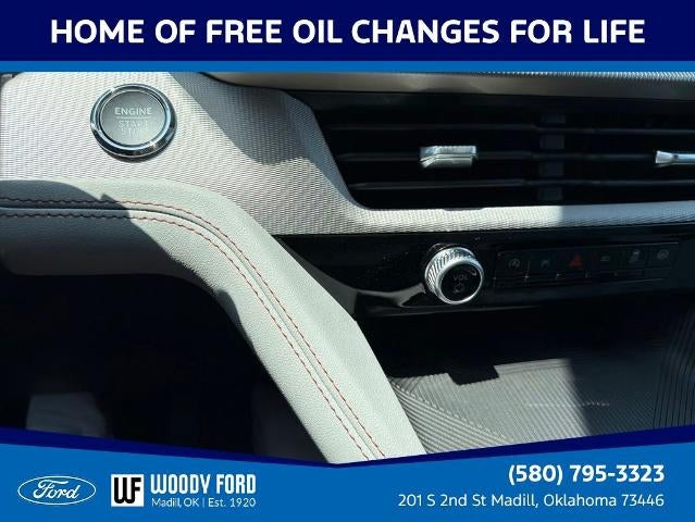 2026 Ford Explorer Active w/100A Pkg 4WD