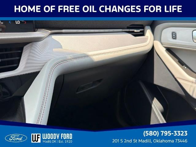 2026 Ford Explorer Active w/100A Pkg 4WD