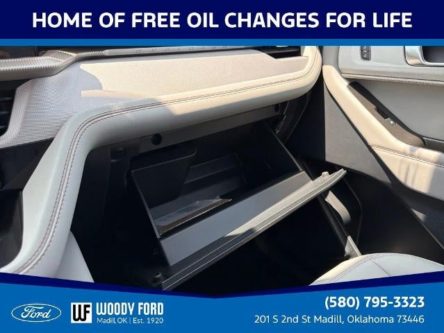 2026 Ford Explorer Active w/100A Pkg 4WD