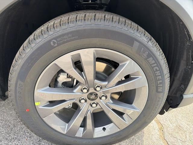 2026 Ford Explorer Active w/100A Pkg 4WD