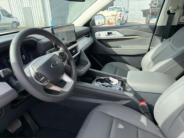 2026 Ford Explorer Active w/100A Pkg 4WD
