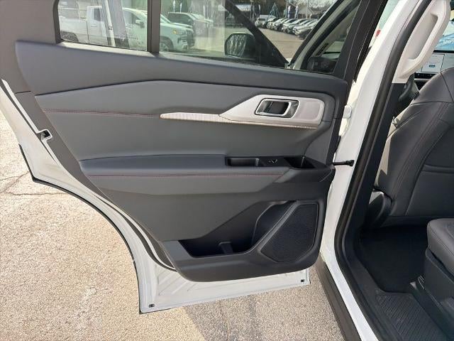 2026 Ford Explorer Active w/100A Pkg 4WD