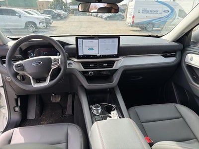 2026 Ford Explorer Active w/100A Pkg 4WD