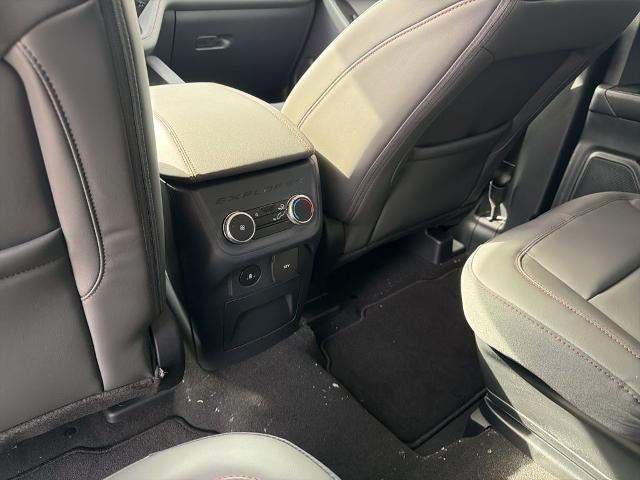 2026 Ford Explorer Active w/100A Pkg 4WD
