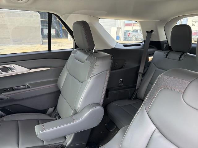 2026 Ford Explorer Active w/100A Pkg 4WD