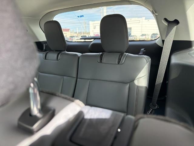 2026 Ford Explorer Active w/100A Pkg 4WD